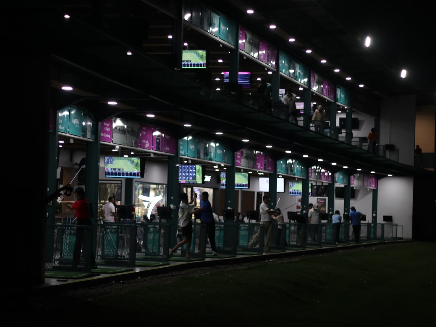 Image G Swing Driving Range 1